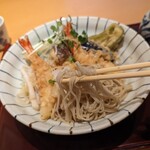 Mushiki Ane Chigoya - 蕎麦を啜る