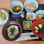 旬の味菜が友 - 料理写真:ちりめん山椒御膳　　　1300円　　　　　　　　ながともは御膳白米で　1100円