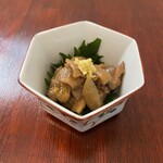 Braised duck skin with ginger