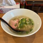 七壱 - 牛骨塩ラーメン