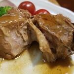 キッチン ブルー グローブ - ホロホロなスペアリブ、箸でも解せます！