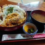 柏屋食堂 - 上煮込みかつ丼大盛り