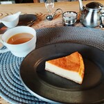 茶室 雨ト音 - ミルクを入れました。