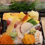 Hokake Zushi - 海老、カニ、帆立、ウニ、鯵、マグロ、真鯛、ヒラメ、いくら、玉子、椎茸、オボロ等具沢山