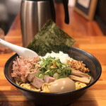 瞠 - あぶらそば