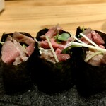 肉の寿司 一縁 - タン塩軍艦　275円（1貫）