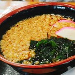 Shokudou Aguri Tei - 揚げ玉とワカメと紅カマボコ、これぞ関東たぬき蕎麦！