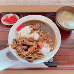 yatabehigashipa-kingueriakudarifu-doko-to - 牛すじカレーあいもり　800円税込