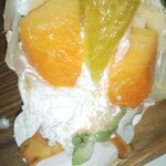 cafe nekoji - メロンクレープ。