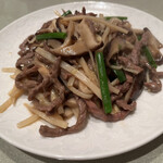 Beijing Yuzen - ＊ 牛肉と椎茸と竹の子の細切り炒め　2,800円