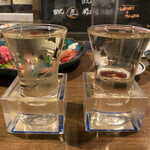 ひでや - 日本酒 左「森乃菊川」 右「鯵ヶ澤」