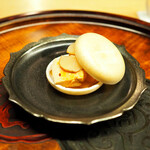 馳創吼龍 - あん肝、いぶりがっこ、のし梅の最中