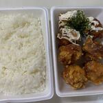 ハカタ とよ唐亭 - 料理写真:ミックス弁当は唐揚げとてりマヨの組み合わせ弁当です。