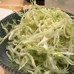 串の魂 - キャベツのドレッシングがいい感じ。