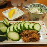 卓 - もろきゅうその１