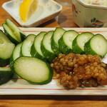 卓 - もろきゅうその２