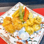 なんか喰ぃ亭 - 夏野菜と鱧の天ぷら＆とり天