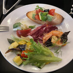 カフェ ド ブリック - 三品取り分けするとこんな感じ