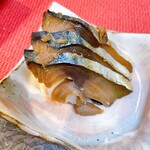 なんか喰ぃ亭 - サバのへしこ(サービス)
