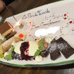 ラ・ピッコラ・ターヴォラ - デザート盛り合わせ