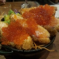 Seafood bar Ermitage 代々木店 - 名物 とろサーモンレアカツ丼　2,530円