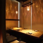 全席個室 楽蔵 - 6名様個室（ブラインドを上げて開放的にもできます）
