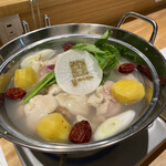 Kankoku Nabe Misesu Kimu - 