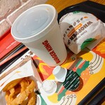 バーガーキング - チーズワッパージュニアのセット　オニオンフライ、アイスコーヒーで　開封前