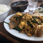 大衆中華 宝来 - A定食（950円）