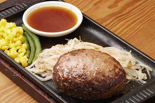 Suteki Taka - 和牛ハンバーグ200g、1500円(税別)
