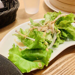 Kyuufun Shourompou - 特製小籠包定食のサラダ
