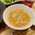 Kyuufun Shourompou - 特製小籠包定食のスープ