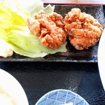 地鶏ラーメン 麺一鳳 - Cセット(半ライス、唐揚げ2個)