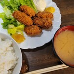 海鮮料理 ぐろっと - 広島カキフライ定食 1,000円