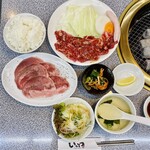 いってつ - ハラミ定食(肉大盛り)、ごはん、サラダ、キムチ、スープ、クーポンの塩タン！