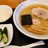 末広食堂 - 中華そば650円ネギ抜き、半ライス100円