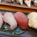 Sushi No Masudaya - シマアジと中トロ
