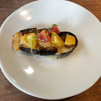セルサルサーレ - 思ったら4品目登場。チーズが冷める前に食べないと^^;