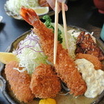かつ膳 - ＭＩＸ定食　￥２０５０　海老でかッ！！　