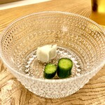 鮨おばな - ミニ胡瓜と群馬県形の蕪