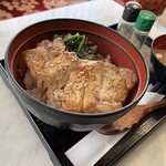 シルビア - ポークステーキ丼