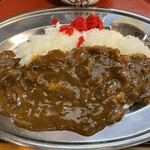 幸亭 - 『牛すじカレー(サラダ付)』の牛すじカレー