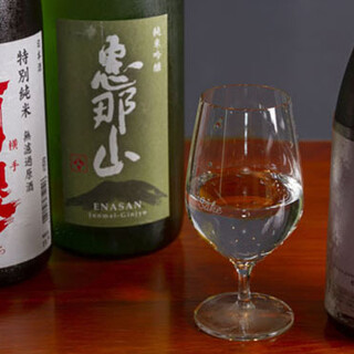 Choose from a constantly changing selection of sake and a variety of wines from the wine cellar.