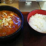 Mabo Shuukan Tafukurou - 赤麻婆豆腐と小ライス