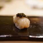 鮓 村瀬 - 白海老の昆布締め、キャビア