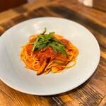 Garden-style tomato pasta