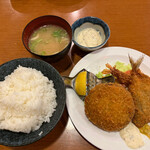 Shokusai Shubou Yuukitei - ミックスフライ定食¥950-ご飯大盛¥50-追加タルタル¥30-