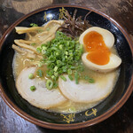 博多とんこつラーメン わ蔵  - 