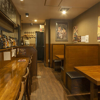 A modern Japanese space filled with the warmth of wood◆Please feel free to drop by◎