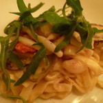 ルッコラと海老のトマトクリームソース　タリアテッレ